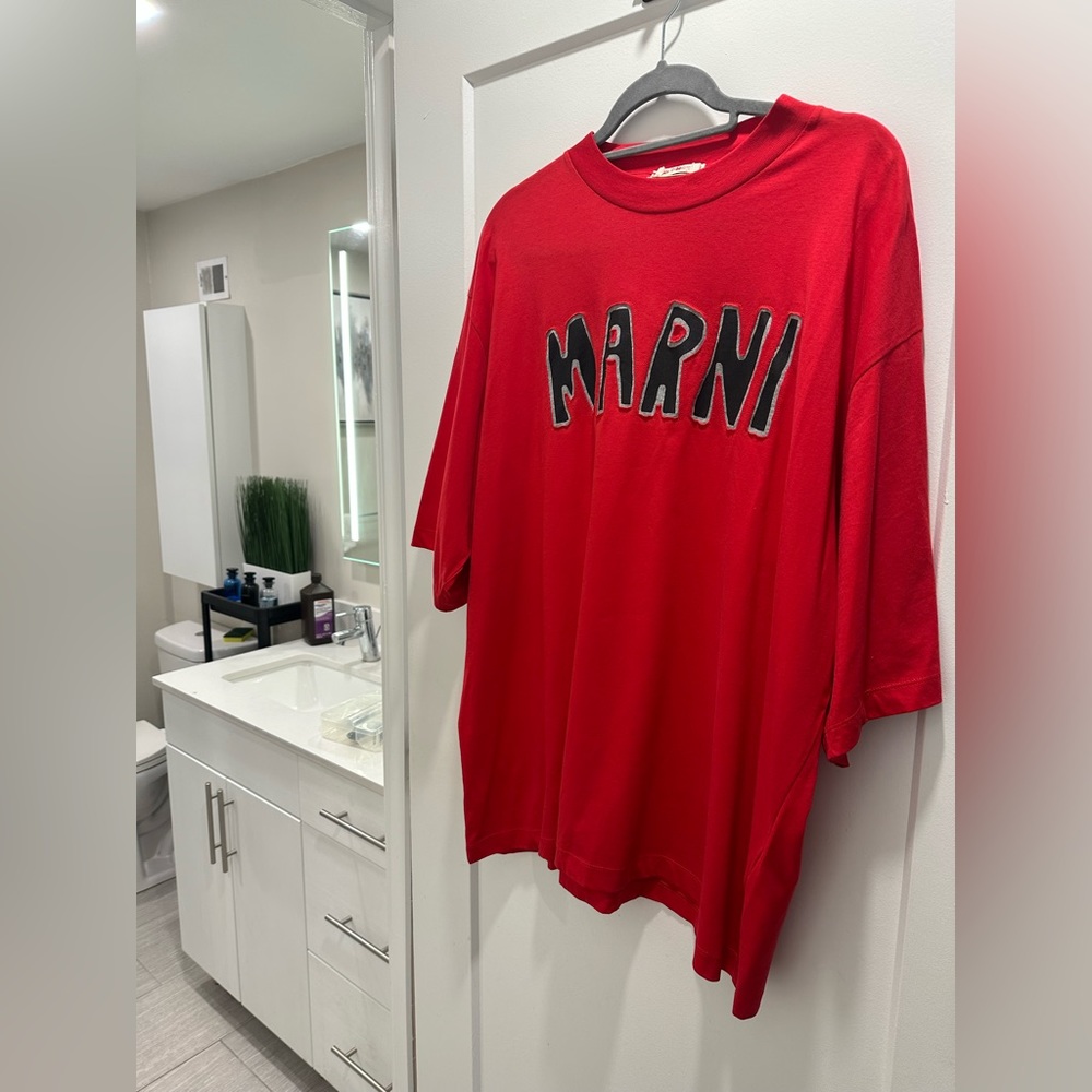 Pre-Owned Marni Logo Crewneck T-Shirt Like New Only Worn Once 100% Authentic.